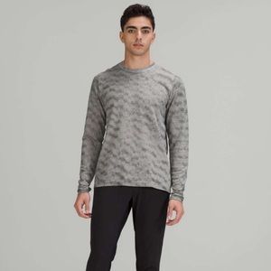 Lululemon Metal Vent Breathe Long Sleeve Shirt
Half Tone White Opal / Black